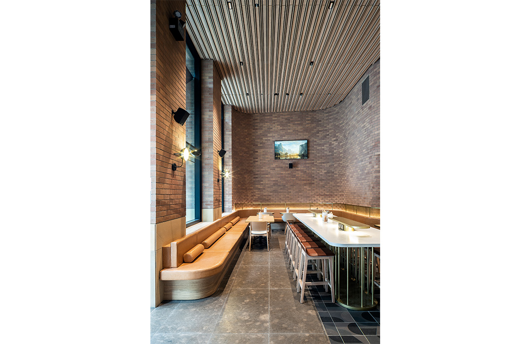 Hotel Restaurant Vibe Darling Harbour, Sydney